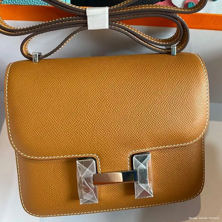 Palladium Epsom Hardware Bag Hermes Leather In Constance Brown 0508